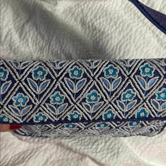 America & beyond beaded floral blue shoulder bag - Picture 2 of 7